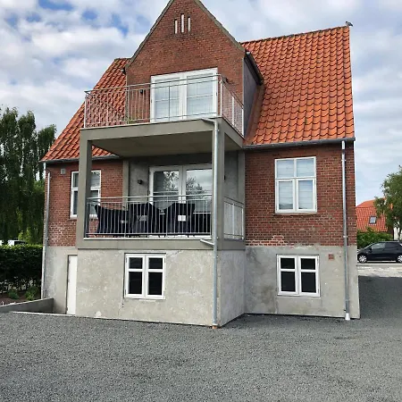 Nyistandsat Stuelejlighed I Midtby شقة *